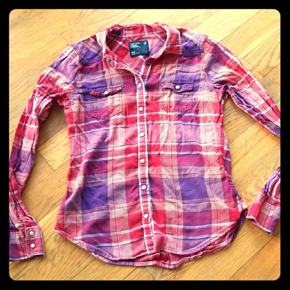 AEO Purple and Pink Plaid Button Down Shirt